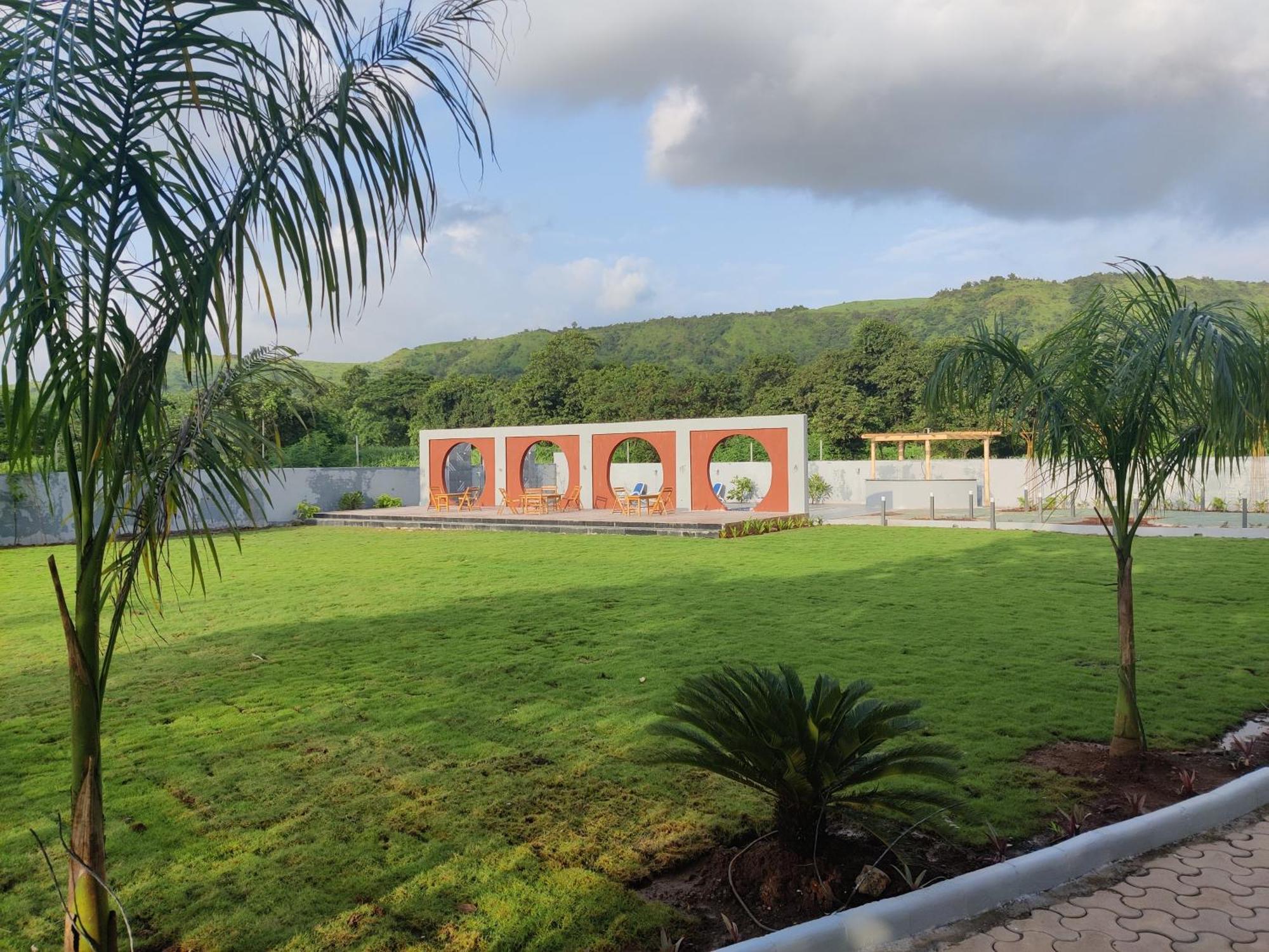 Pushp Vatika Resort & Lawns Navi Mumbai Dış mekan fotoğraf
