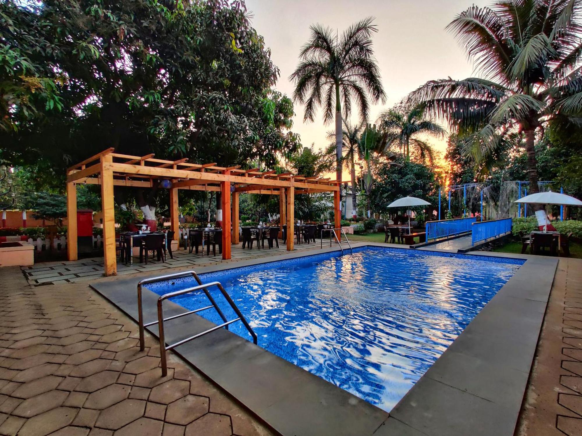 Pushp Vatika Resort & Lawns Navi Mumbai Dış mekan fotoğraf