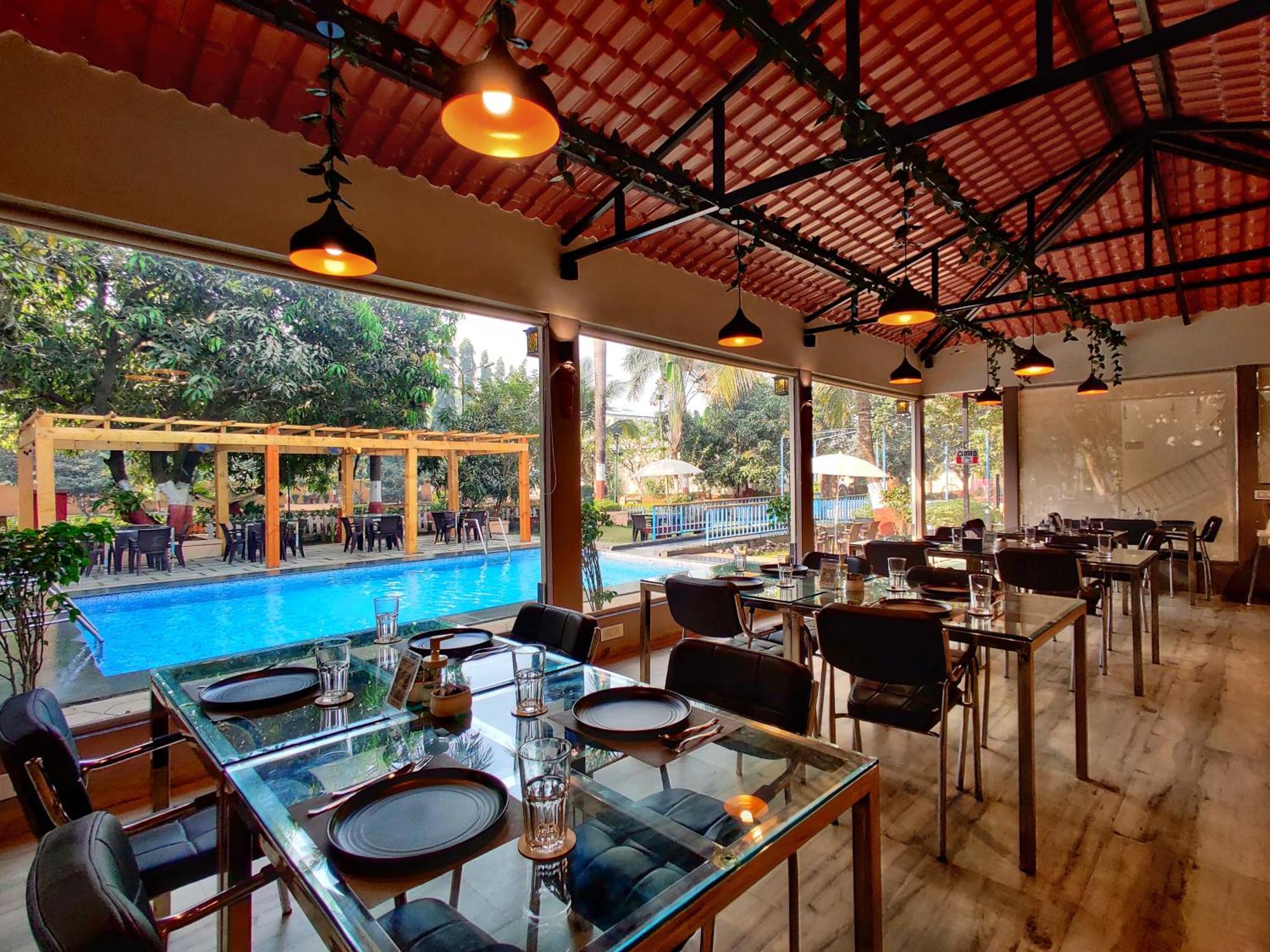 Pushp Vatika Resort & Lawns Navi Mumbai Dış mekan fotoğraf